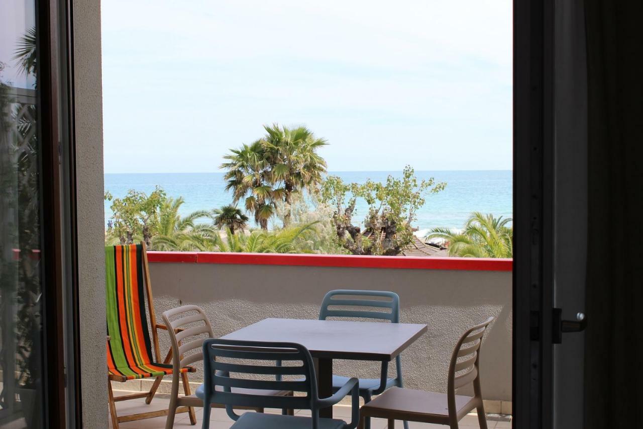 Sulmare Alba Adriatica Bed & Breakfast Exterior photo